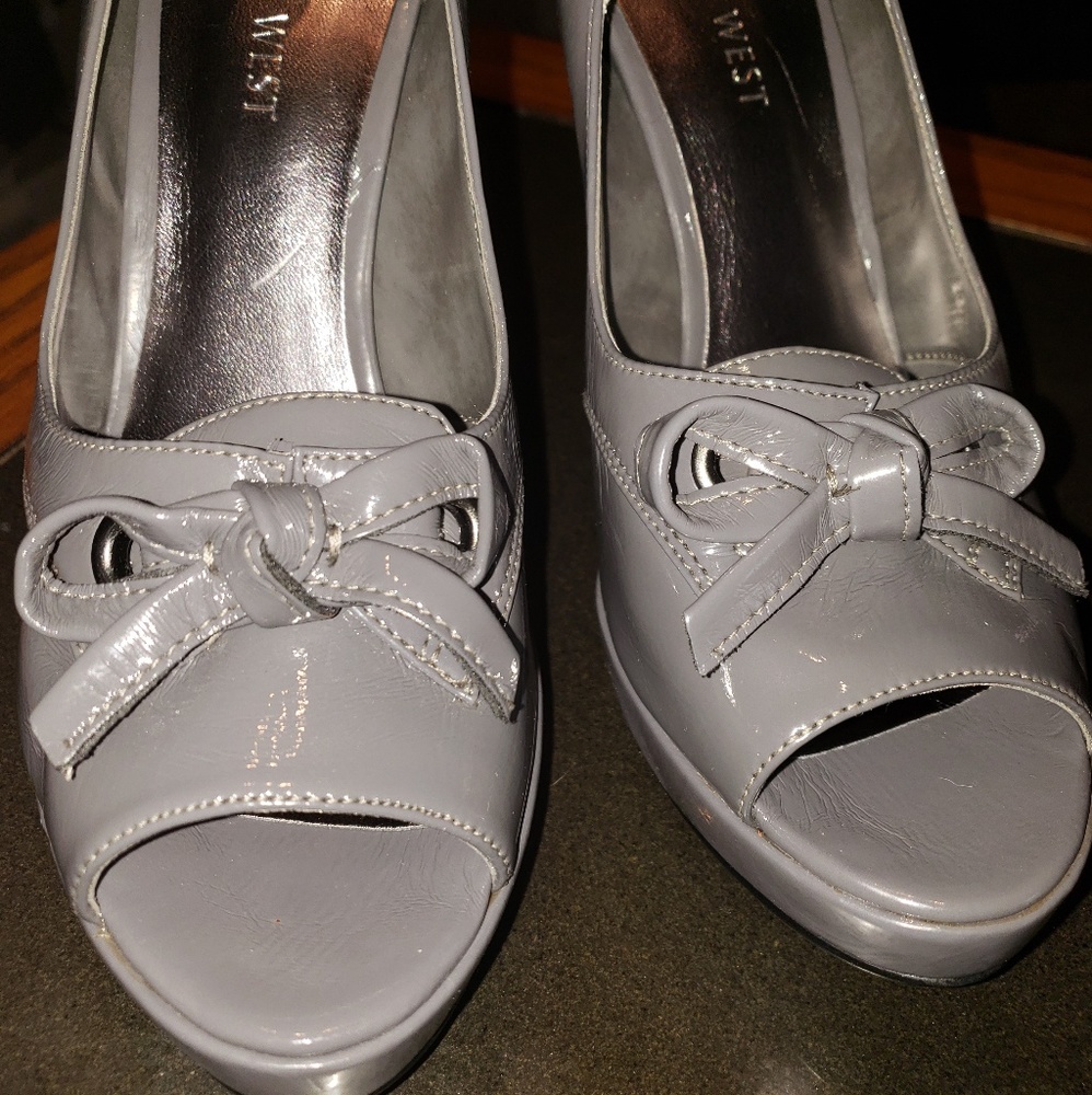 Nine West Heels - Picture 3 of 5